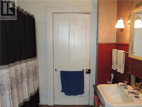 469358 Grey Road 31, Grey Highlands, ON - Indoor Photo Showing Bathroom