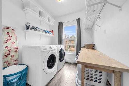 46 Garfield Avenue S, Hamilton, ON - Indoor Photo Showing Laundry Room