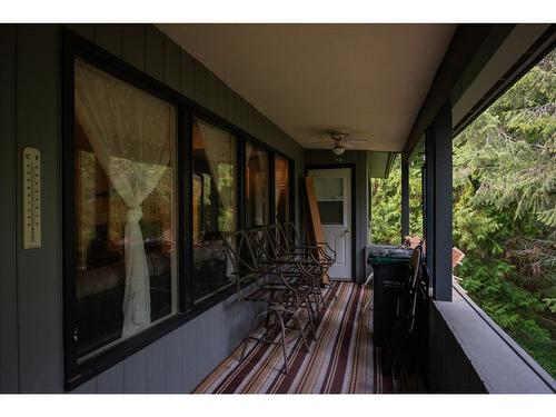 2184 Crestview Crescent, Castlegar, BC - Outdoor With Deck Patio Veranda With Exterior