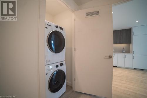 741 King Street W Unit# 1805, Kitchener, ON - Indoor Photo Showing Laundry Room