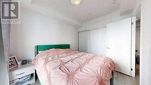 #1702 -77 Mutual St, Toronto, ON - Indoor Photo Showing Bedroom