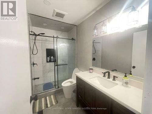 3852 Orlando Dr, Niagara Falls, ON - Indoor Photo Showing Bathroom