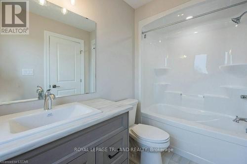 36 Cottonwood Blvd, Aylmer, ON - Indoor Photo Showing Bathroom