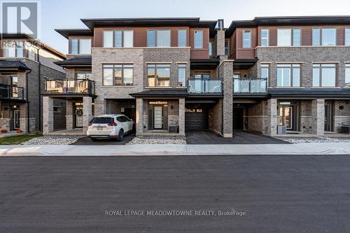 18 - 5000 Connor Drive, Lincoln, ON - Outdoor With Balcony With Facade