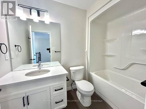 4 Otonabee Street, Belleville, ON - Indoor Photo Showing Bathroom
