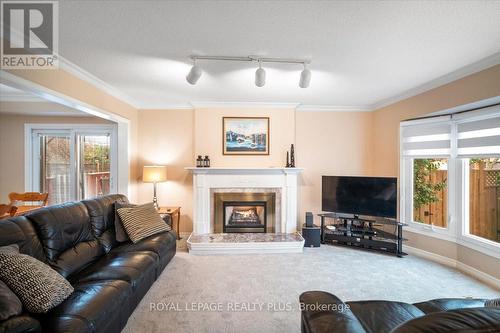 3252 Pilcom Cres, Mississauga, ON - Indoor Photo Showing Living Room With Fireplace