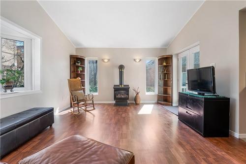 28 Carling Street E, Hamilton, ON - Indoor Photo Showing Living Room With Fireplace