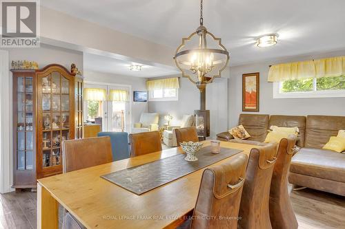105 Clementi St, Smith-Ennismore-Lakefield, ON - Indoor Photo Showing Dining Room