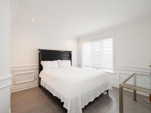 Chambre Ã Â coucher - 12 Rue Pierre-Trudeau, Dollard-Des-Ormeaux, QC - Indoor Photo Showing Bedroom