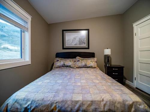 3209 Shuswap Rd, Kamloops, BC - Indoor Photo Showing Bedroom