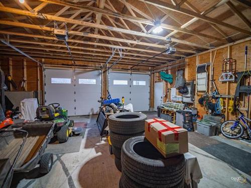 3209 Shuswap Rd, Kamloops, BC - Indoor Photo Showing Garage