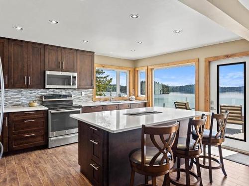 8046 Bridge Lake North Road, Out Of District, BC - Indoor Photo Showing Kitchen