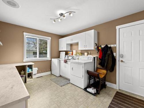 3480 Navatanee Drive, Kamloops, BC - Indoor Photo Showing Laundry Room