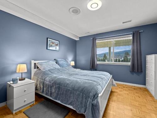 3480 Navatanee Drive, Kamloops, BC - Indoor Photo Showing Bedroom
