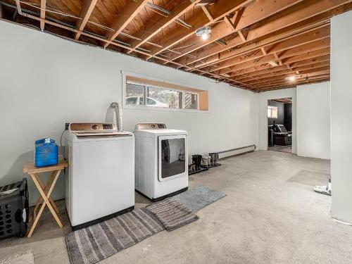 1920 Pinegrove Road, Barriere, BC - Indoor Photo Showing Laundry Room