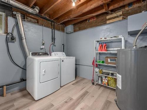 1306 Carson Street, Clinton, BC - Indoor Photo Showing Laundry Room
