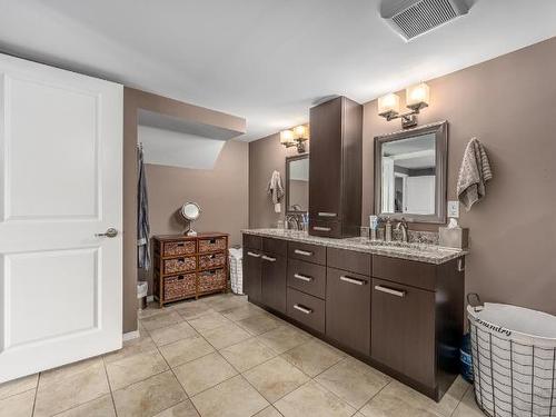 1276 Heustis Drive, Ashcroft, BC - Indoor Photo Showing Bathroom
