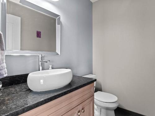 2397 Abbeyglen Way, Kamloops, BC - Indoor Photo Showing Bathroom