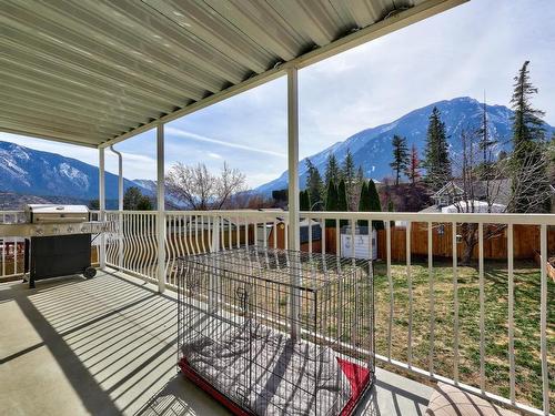 828 Eagleson Cres, Lillooet, BC - Outdoor With Deck Patio Veranda With Exterior