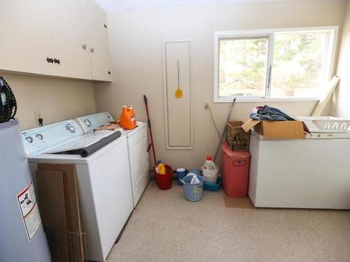 461 Barkley Road, Barriere, BC - Indoor Photo Showing Laundry Room
