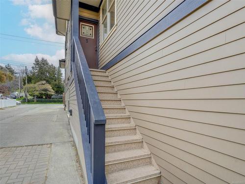 3-220 Moss St, Victoria, BC - Outdoor With Exterior