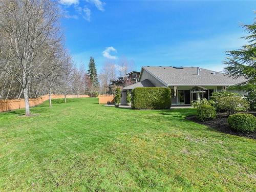 111-44 Anderton Ave, Courtenay, BC - Outdoor