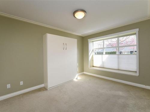 111-44 Anderton Ave, Courtenay, BC - Indoor Photo Showing Other Room