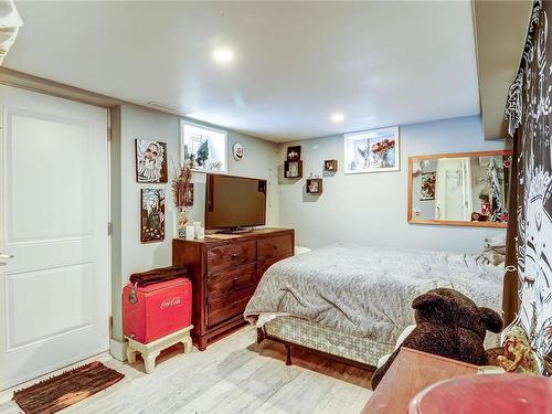 2878 Hillside St, Chemainus, BC - Indoor Photo Showing Bedroom