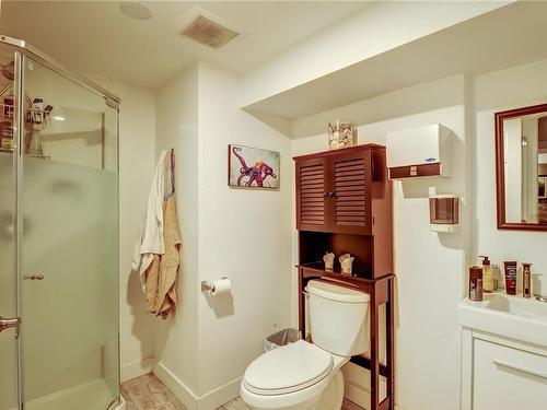 2878 Hillside St, Chemainus, BC - Indoor Photo Showing Bathroom