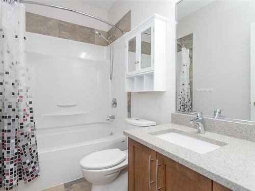 650 Strandlund Ave, Langford, BC - Indoor Photo Showing Bathroom