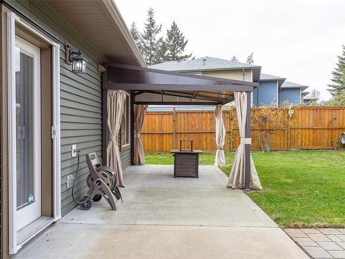 650 Strandlund Ave, Langford, BC - Outdoor With Exterior
