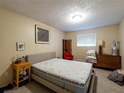 1131 Collinson St, Victoria, BC - Indoor Photo Showing Bedroom