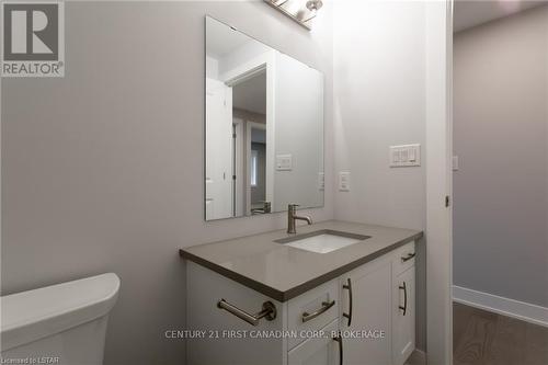 16 - 297 Whiting Street, Ingersoll, ON - Indoor Photo Showing Bathroom