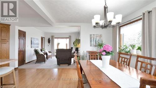 363647 Mcbeth Rd, Ingersoll, ON - Indoor Photo Showing Dining Room