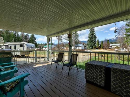 106E N. Thompson Highway E, Clearwater, BC - Outdoor With Deck Patio Veranda With Exterior