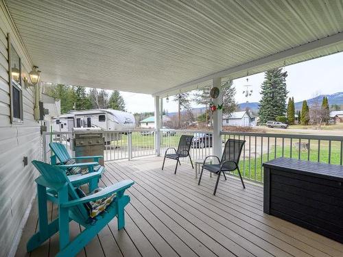 106E N. Thompson Highway E, Clearwater, BC - Outdoor With Deck Patio Veranda With Exterior