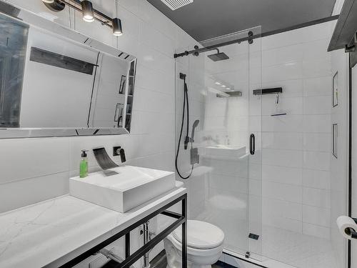 2688 Copper Ridge Drive, West Kelowna, BC - Indoor Photo Showing Bathroom