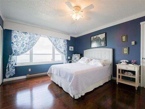3458 Decourcy Dr, Nanaimo, BC - Indoor Photo Showing Bedroom