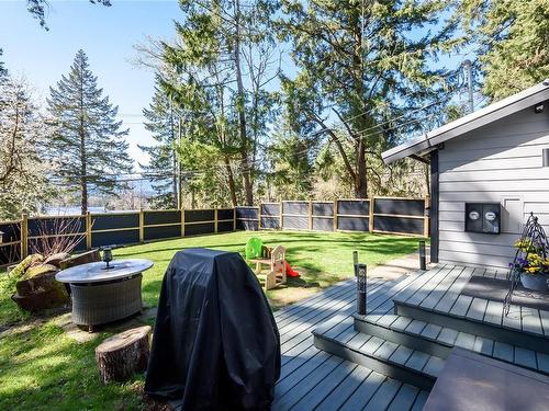4718 Island Hwy North, Courtenay, BC - Outdoor With Deck Patio Veranda