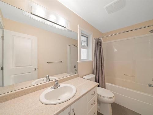 3048 Phillips Rd, Sooke, BC - Indoor Photo Showing Bathroom