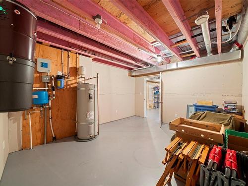 3048 Phillips Rd, Sooke, BC - Indoor Photo Showing Basement