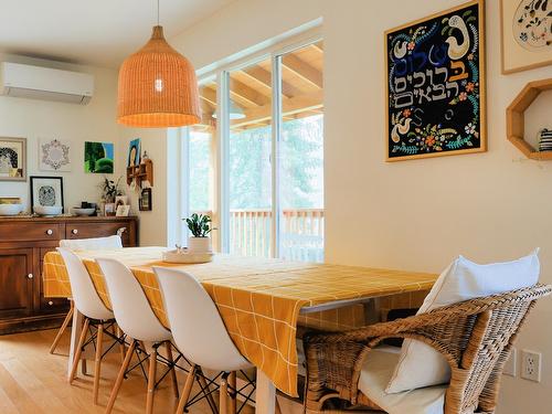 1308 Mountain Station Road, Nelson, BC - Indoor Photo Showing Kitchen