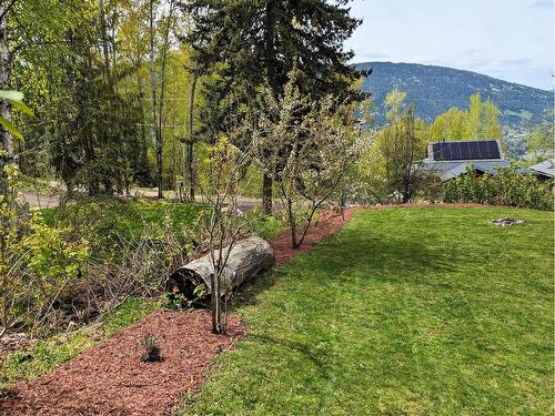 1308 Mountain Station Road, Nelson, BC - Outdoor