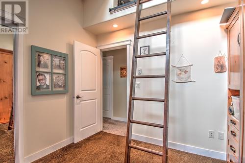 351 Hummingbird Avenue, Vernon, BC - Indoor Photo Showing Other Room