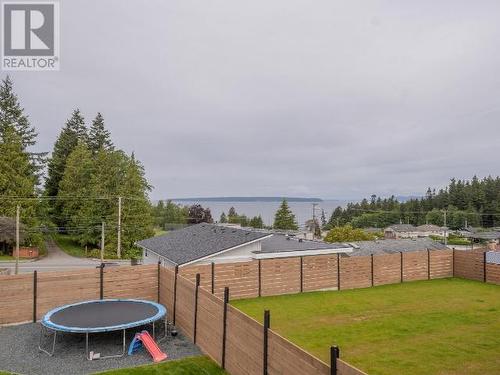 3545 Selkirk Ave, Powell River, BC - Outdoor