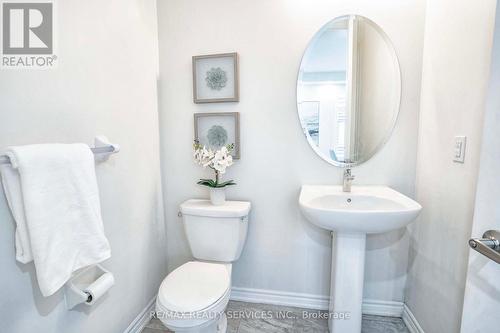 574 Queen Mary Drive, Brampton, ON - Indoor Photo Showing Bathroom