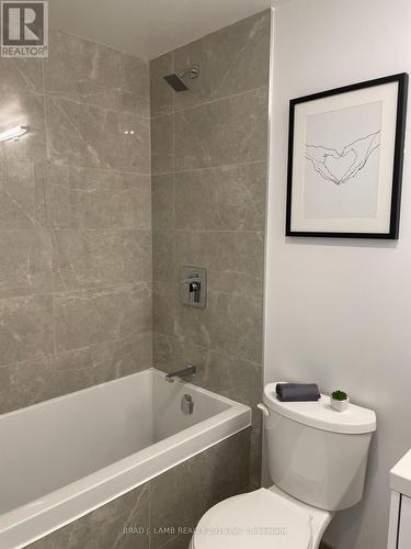 #306 -55 Ontario St, Toronto, ON - Indoor Photo Showing Bathroom
