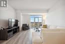 701 - 3220 Sheppard Avenue E, Toronto, ON  - Indoor Photo Showing Living Room 