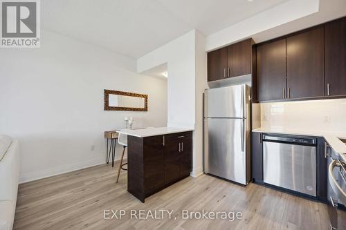 701 - 3220 Sheppard Avenue E, Toronto, ON - Indoor Photo Showing Kitchen With Stainless Steel Kitchen