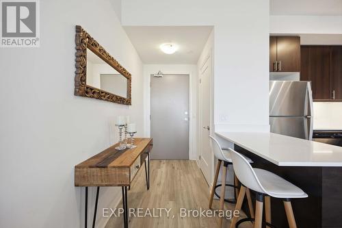 701 - 3220 Sheppard Avenue E, Toronto, ON - Indoor Photo Showing Kitchen With Upgraded Kitchen